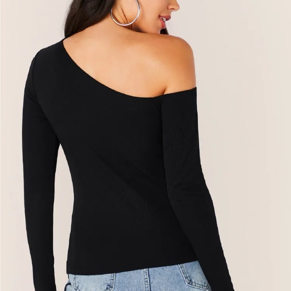 Asymmetrical Fitted Rib Top - Picture 4 of 4